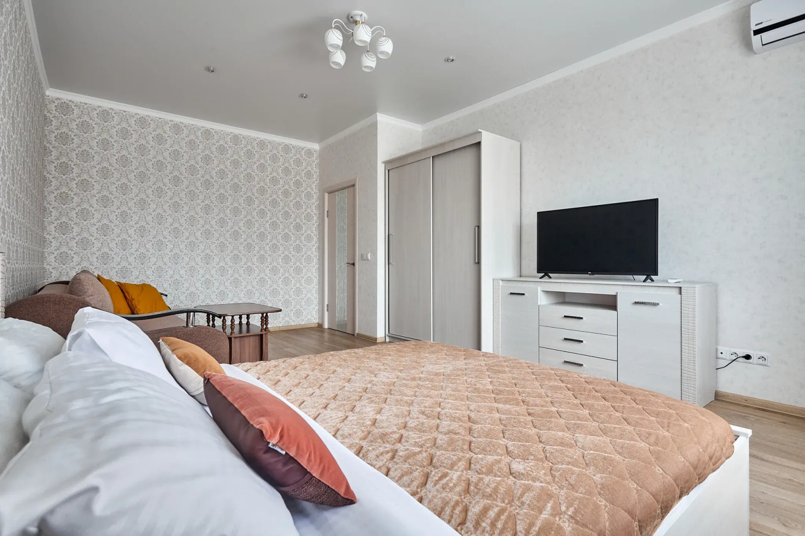 Апартаменты Apart Gallery Luxe рядом с ТРЦ Галерея