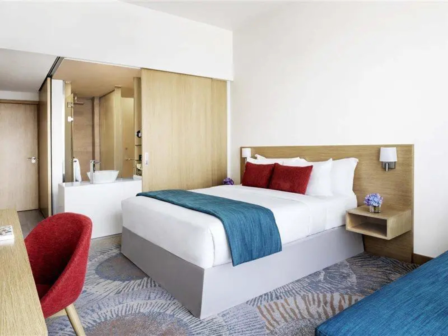 Отель Dubai Avani Ibn Battuta Hotel