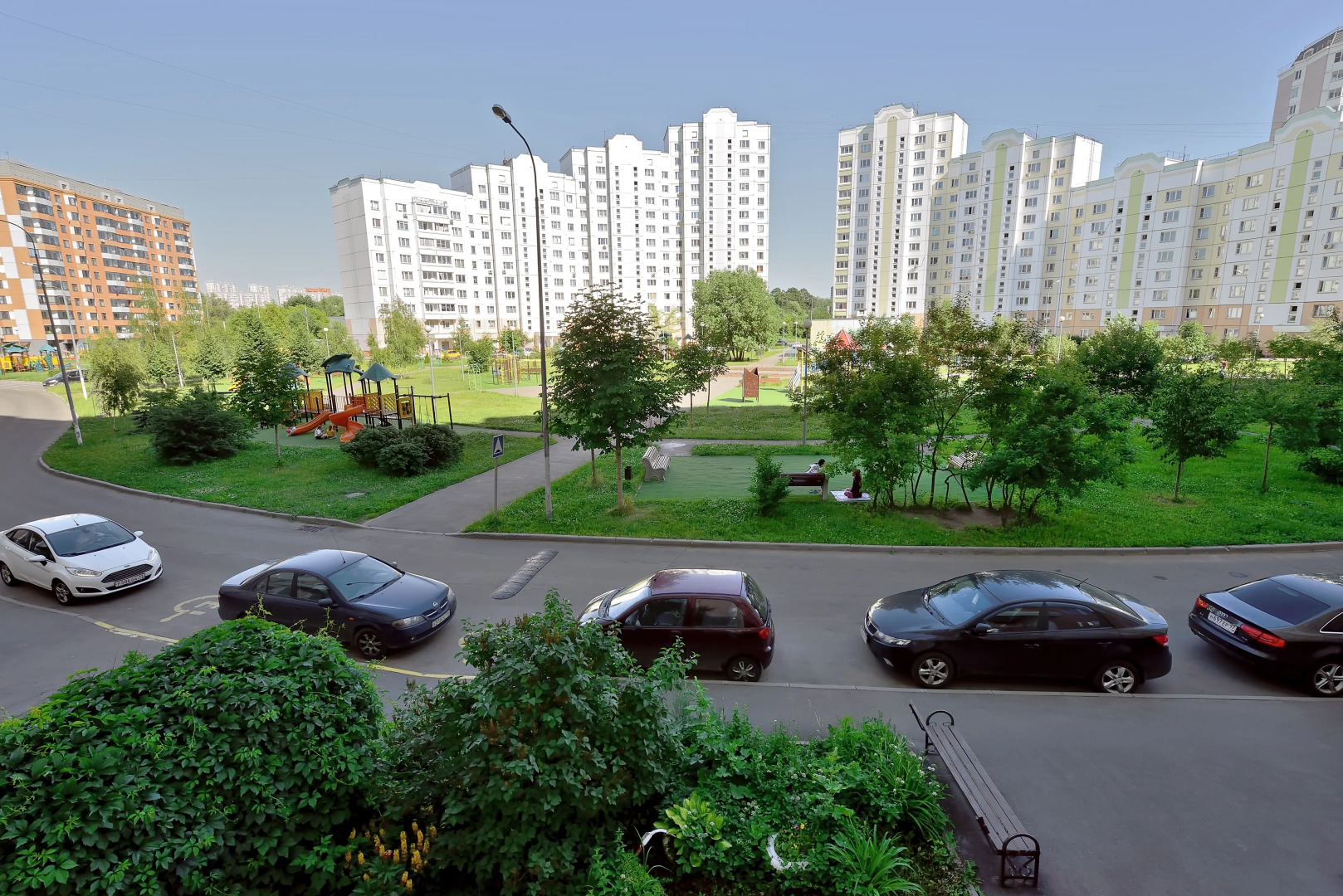 Апартаменты Изюмская Недалеко от Метро 1