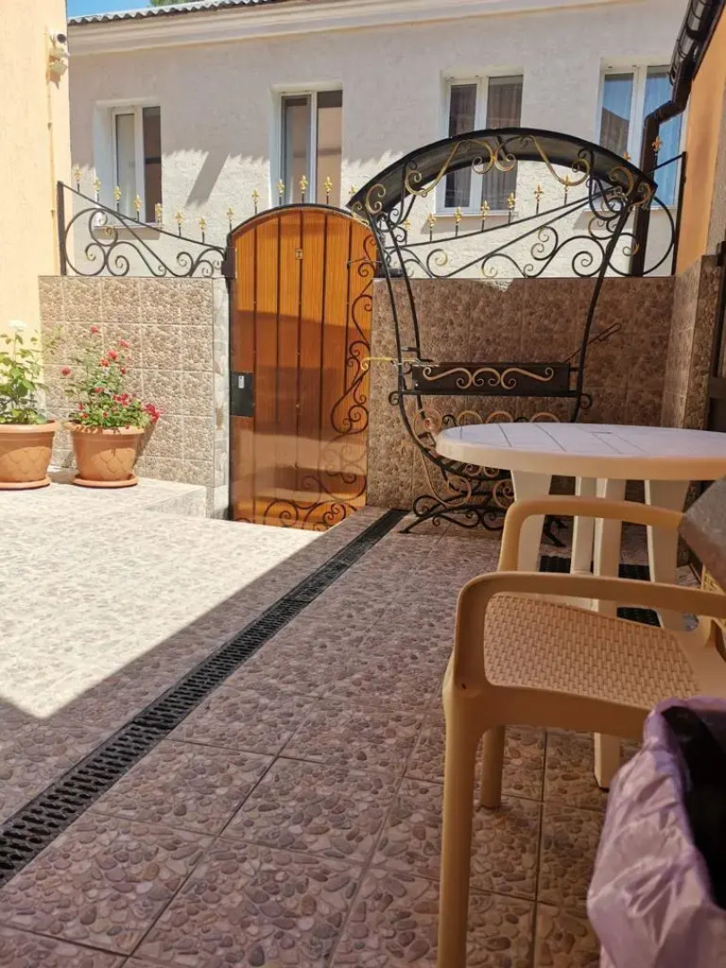 Меблированные комнаты на Театральной улице 22