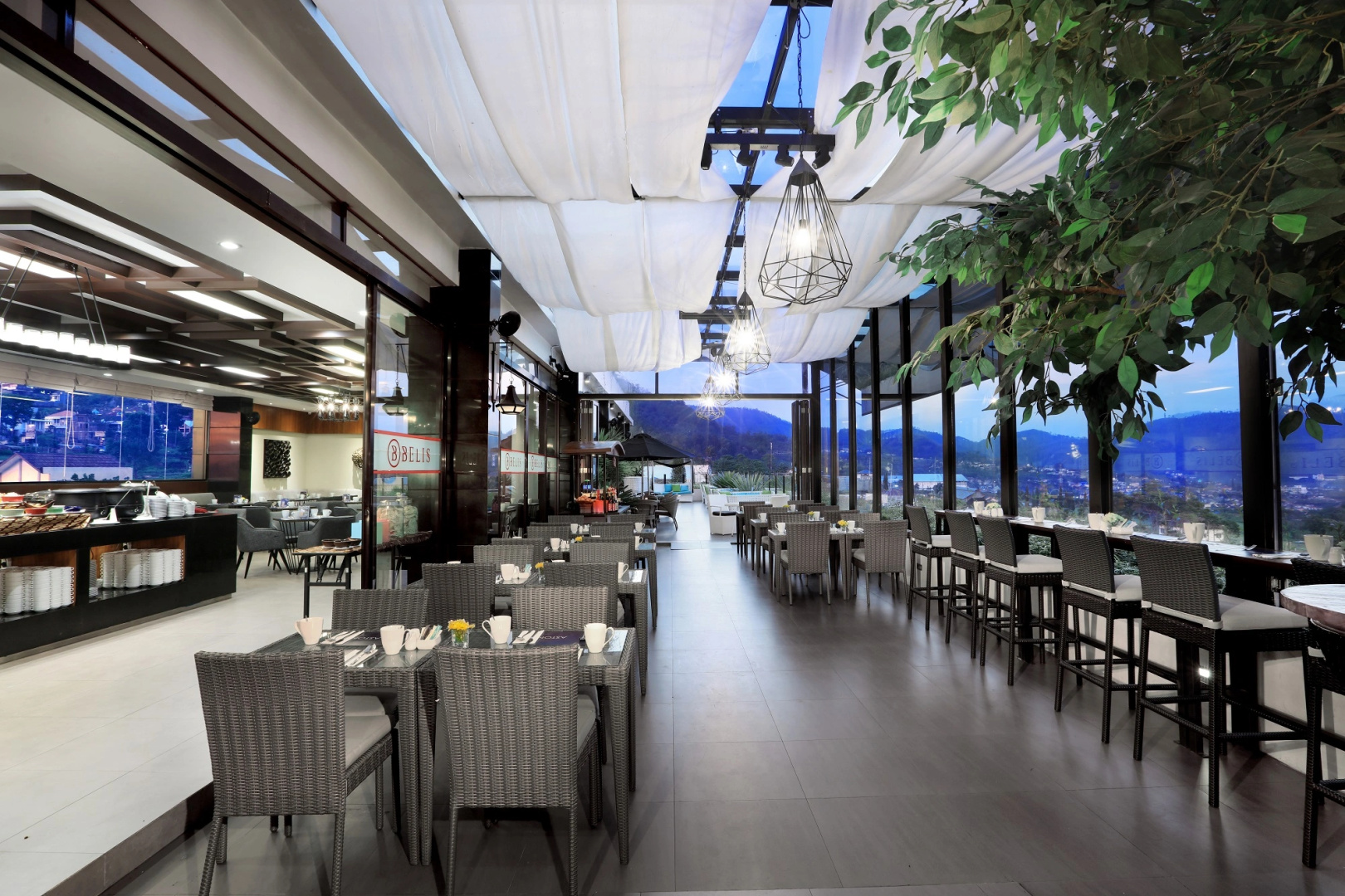 Отель Aston Inn Batu - Malang