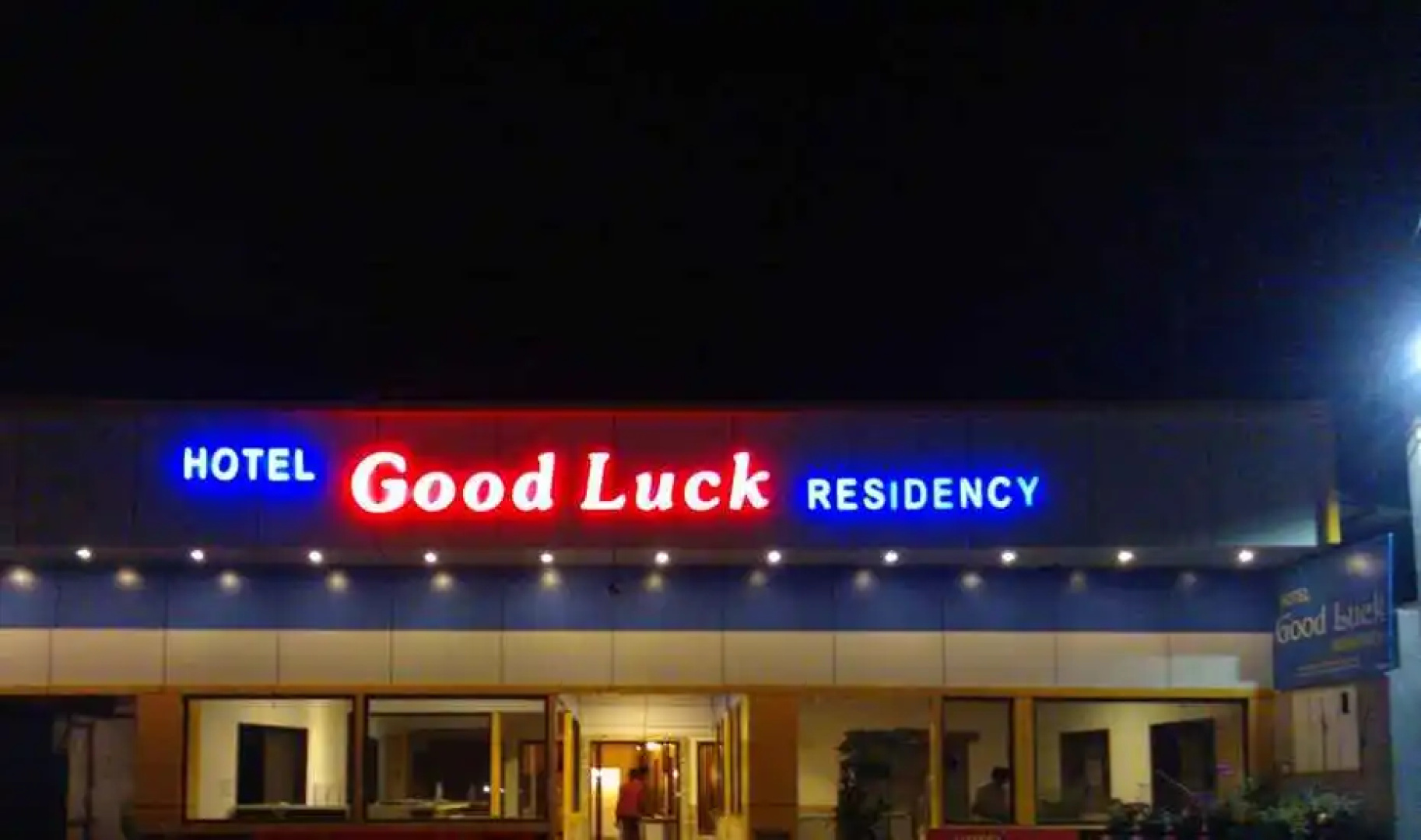 Отель Good Luck Residency