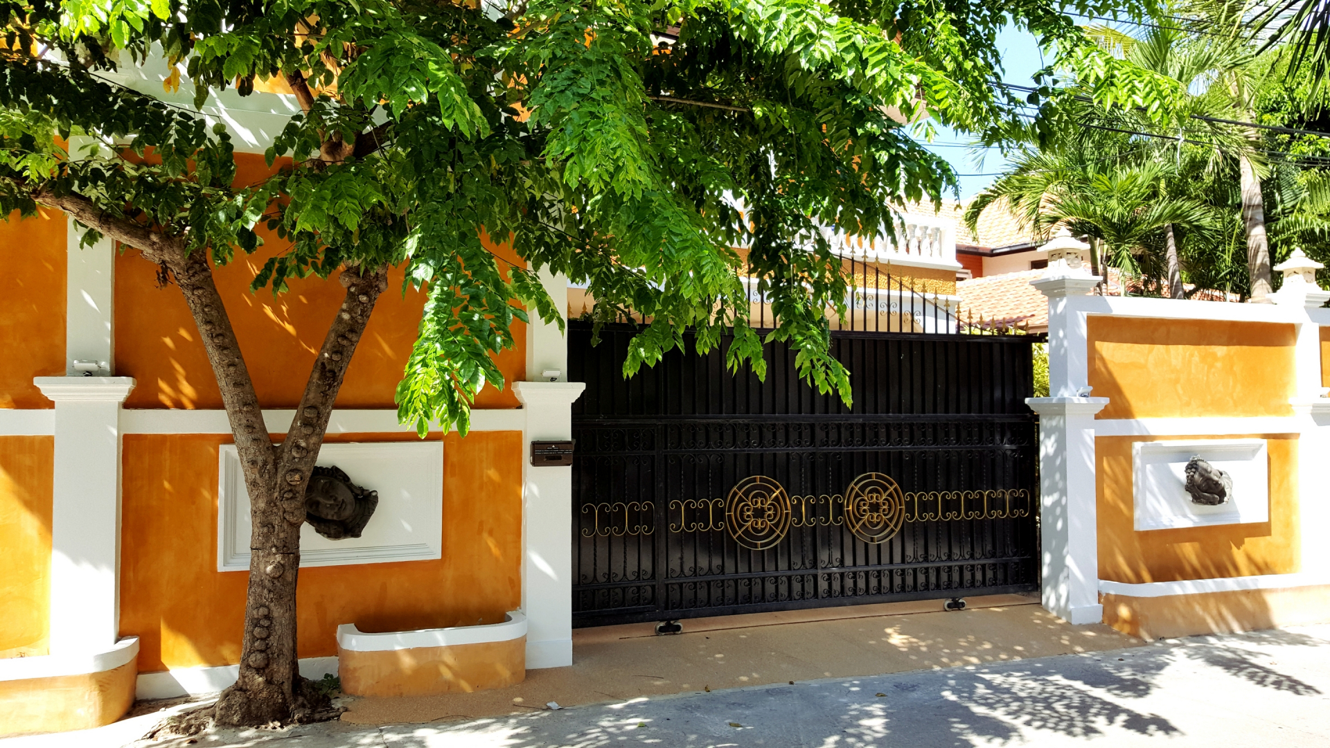 Вилла Hideland - The Luxurious Tropical Villa - Pattaya Jomtien