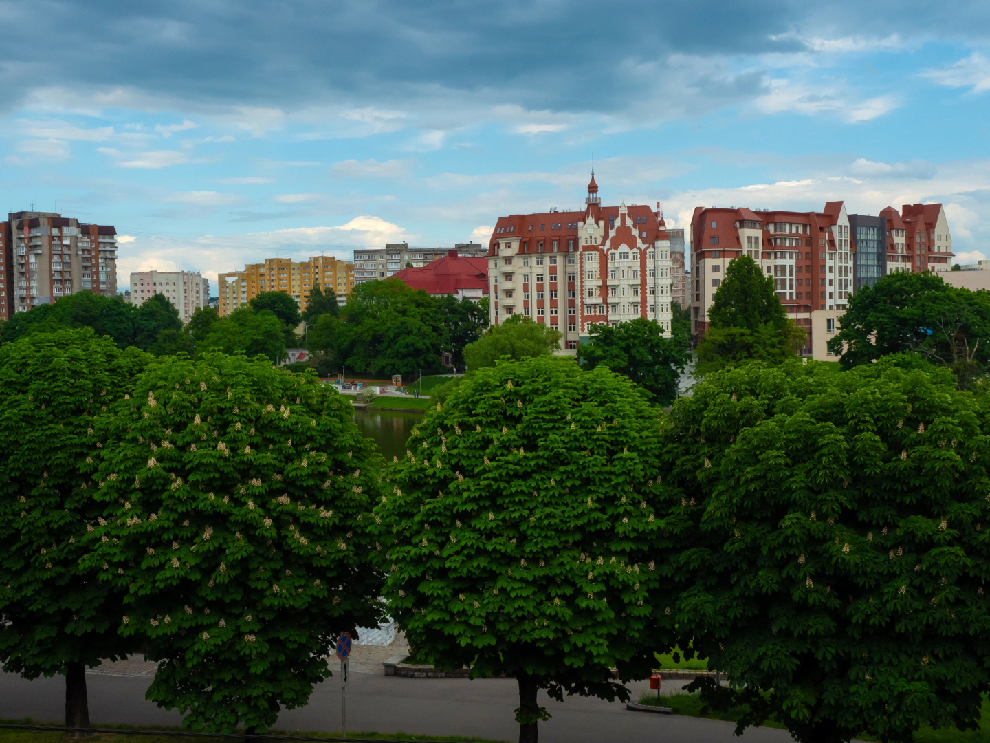 Квартира в Центре с Видом на Озеро