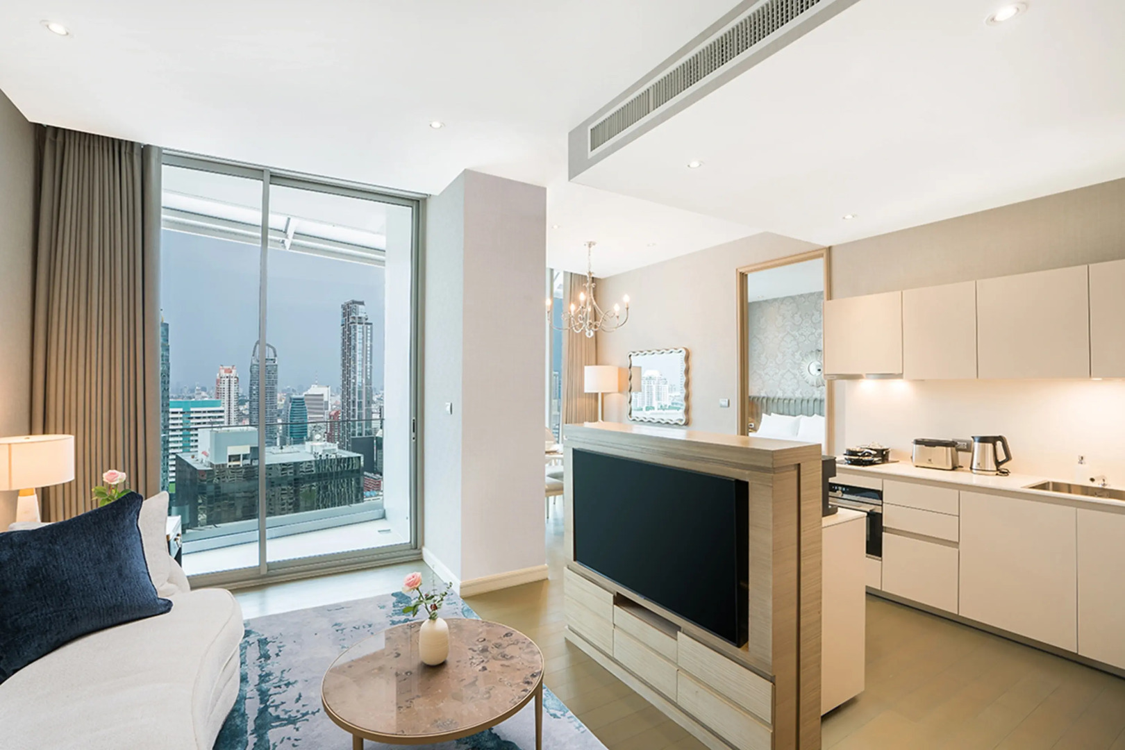 Отель Magnolias Ratchadamri Boulevard Serviced Residences