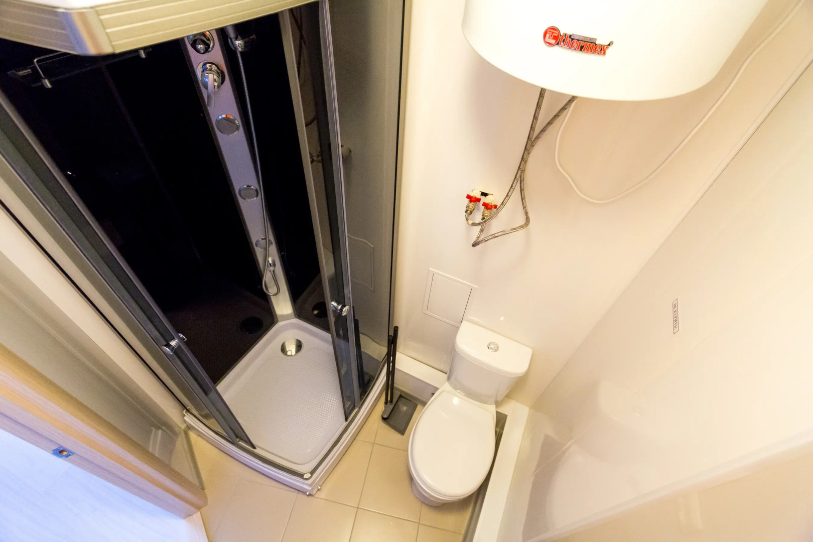 Апартаменты Не Бабушкин Диван 1