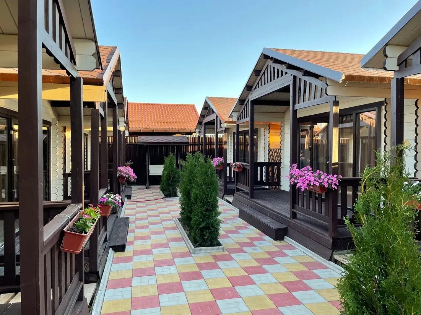 Domiki Na Chernomorskoy 197 Hotel