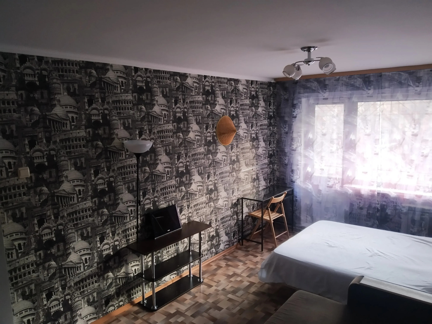 Квартира Две подушки 2+2 на Ленина,125А