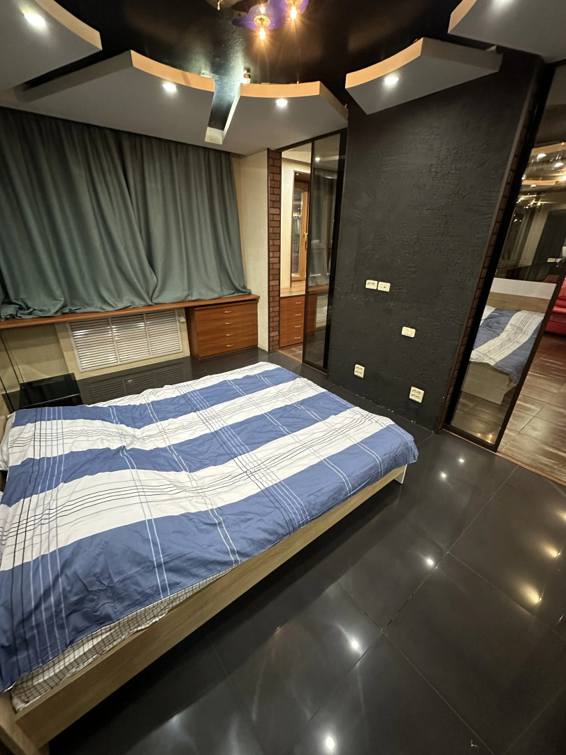 Квартира Уютная Пятикомнатная В Центре На Улице Комсомольская