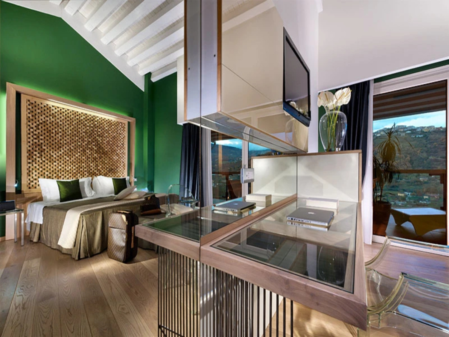 Отель Bouganville Hill Resort & Wellness Space