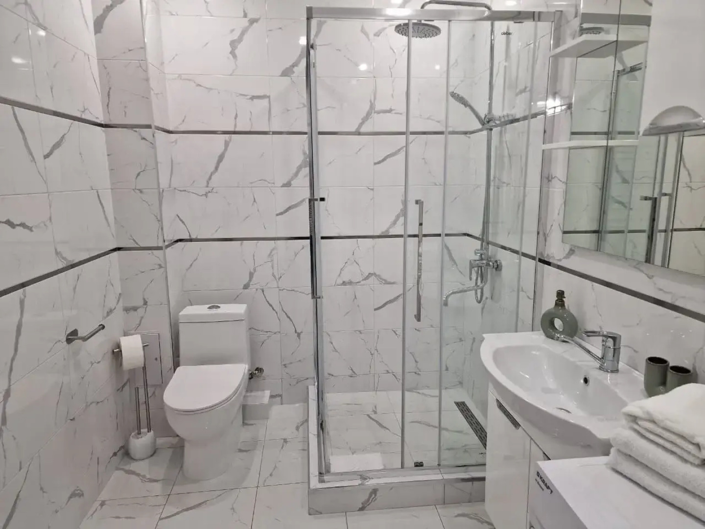 Апартаменты Flatirini на улице Братьев Темировых 69/3