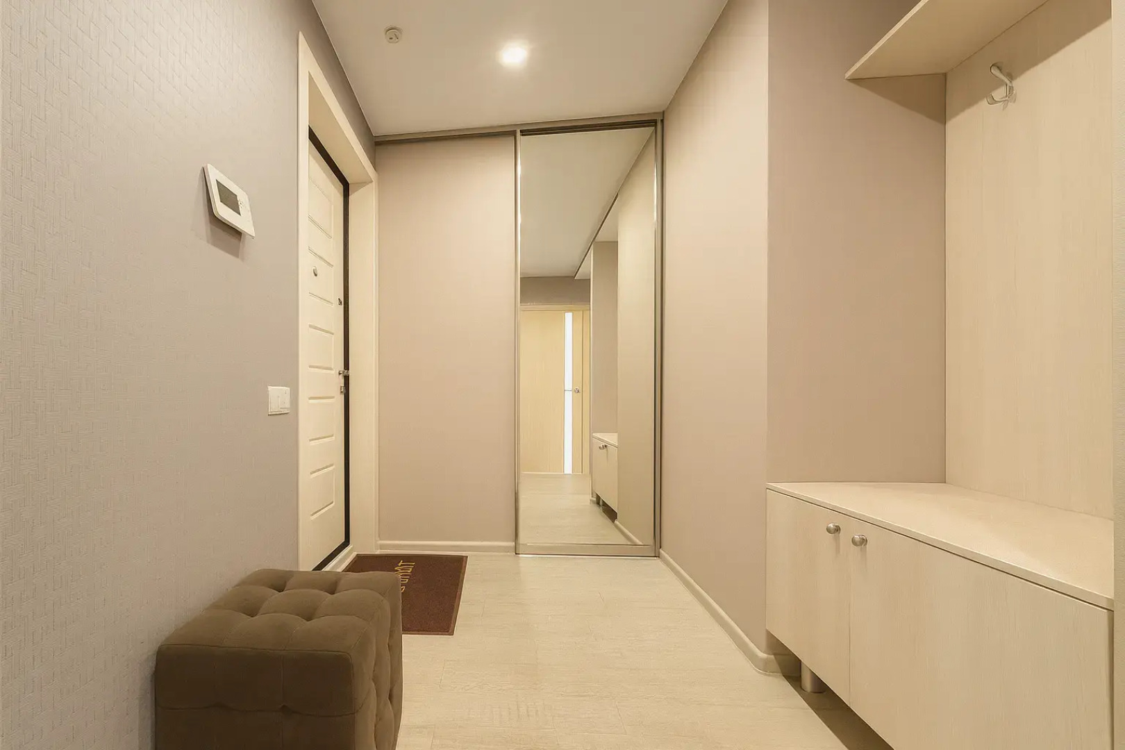 Квартира Комфортная 2-комнатная квартира в центре Нижнего