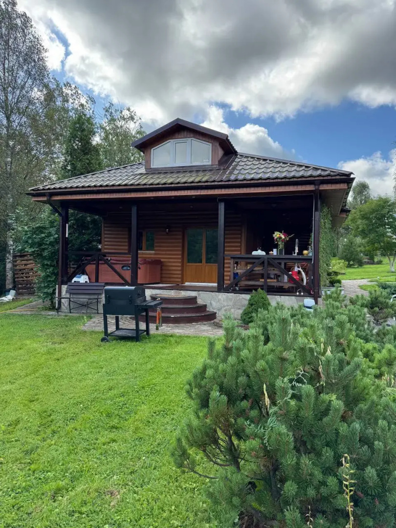 Частный дом с баней и чаном у реки