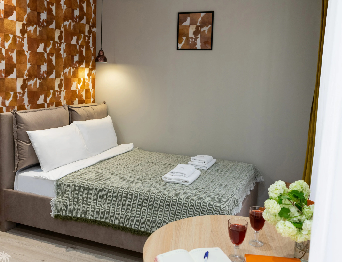 Апартаменты Морент с ярким интерьером в ЖК Сорренто Парк