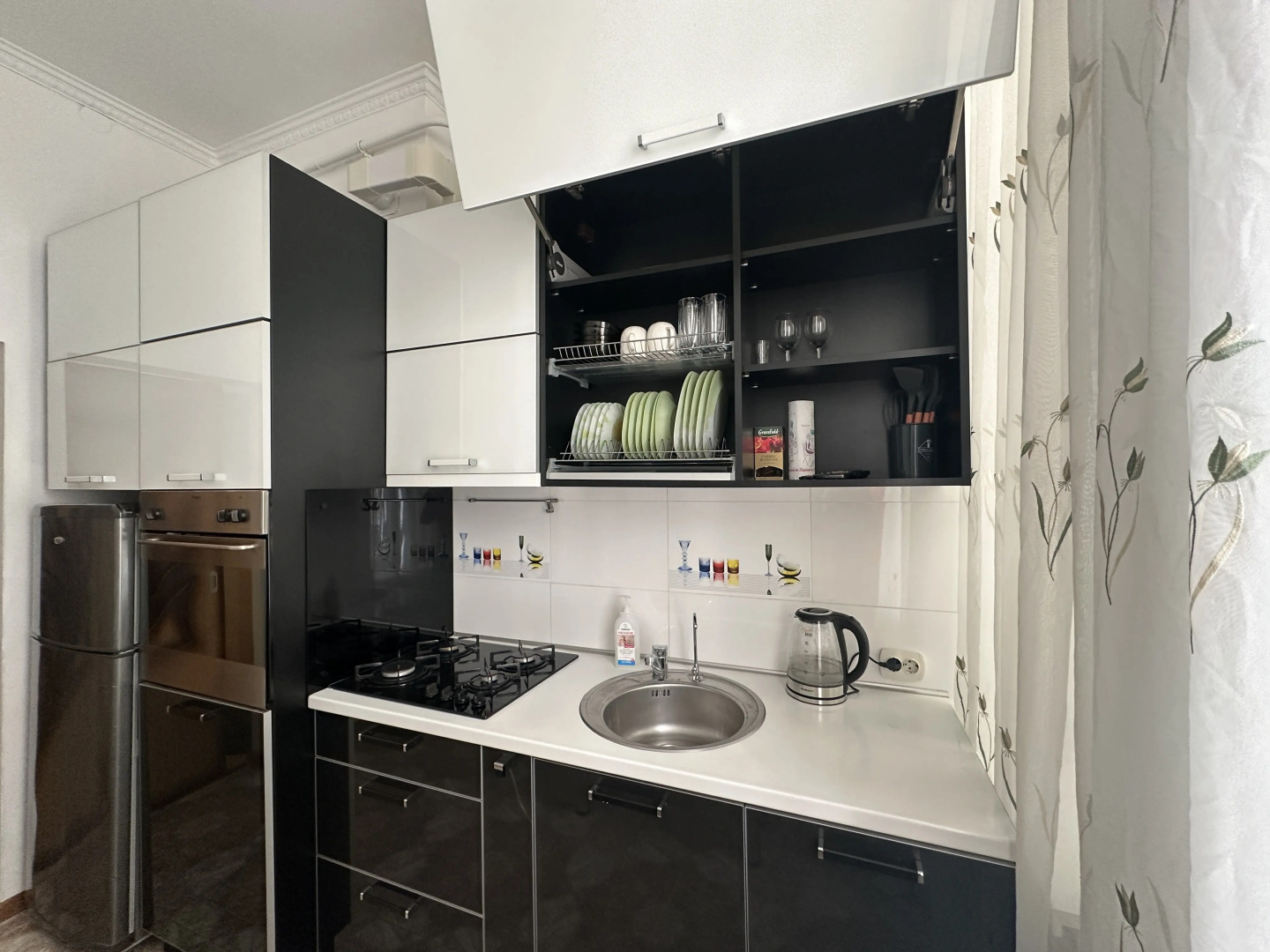 Апартаменты Красная 13