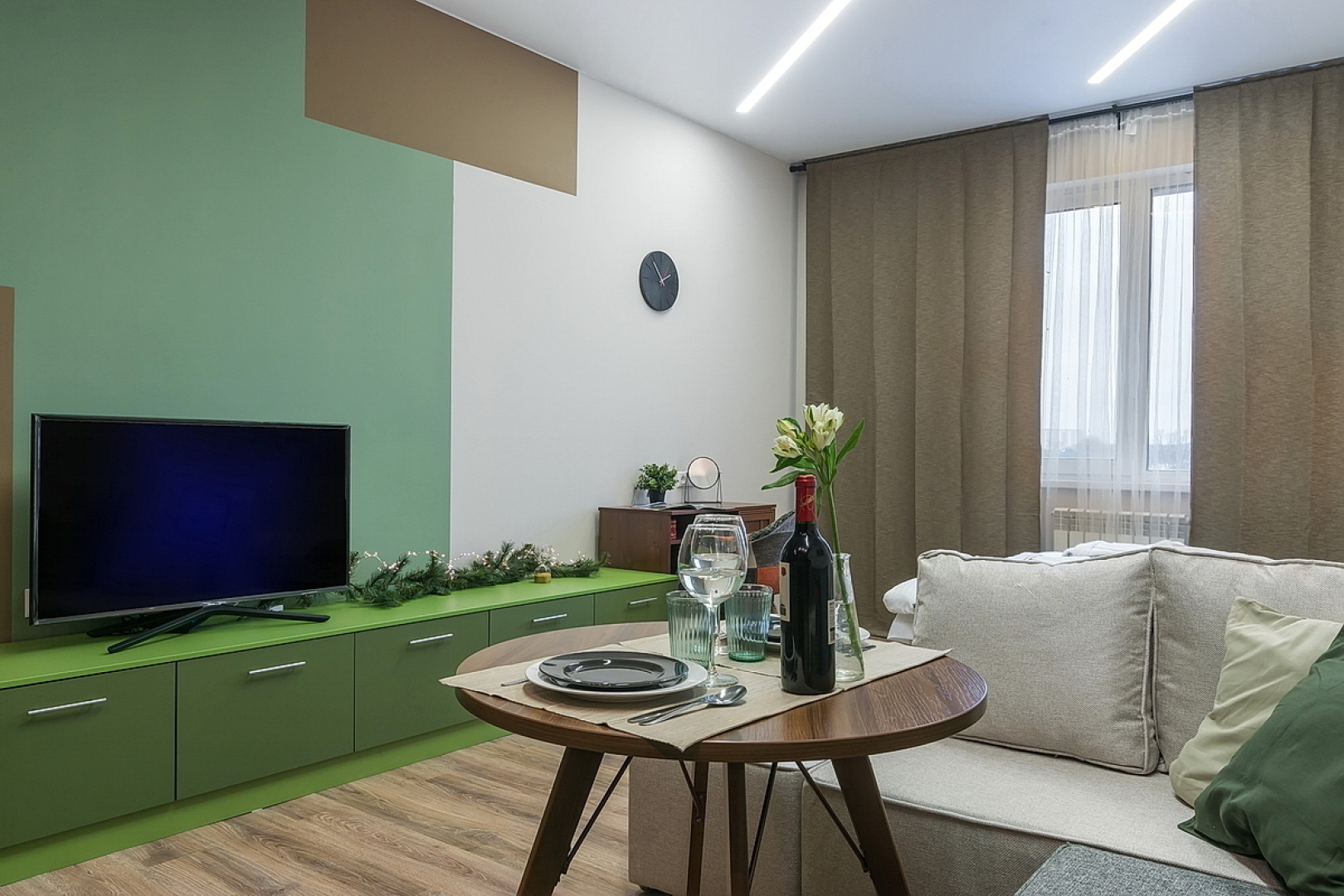 Апартаменты SKY INN Color Green