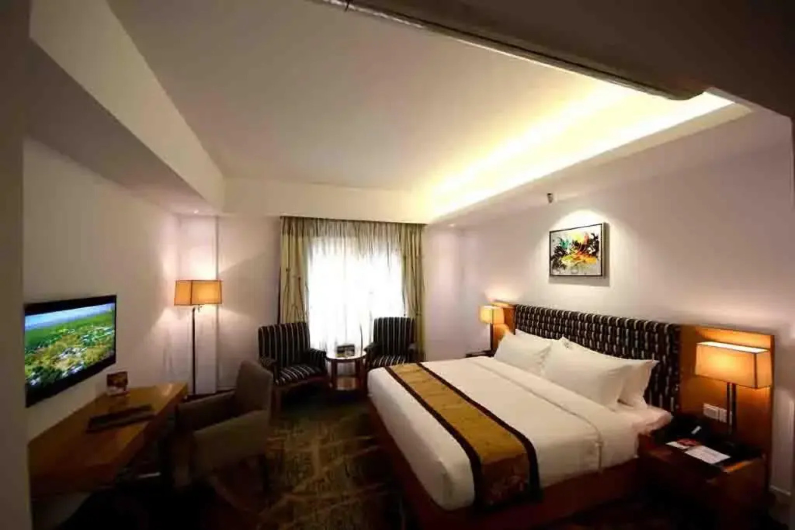 Отель Bengal Canary Park