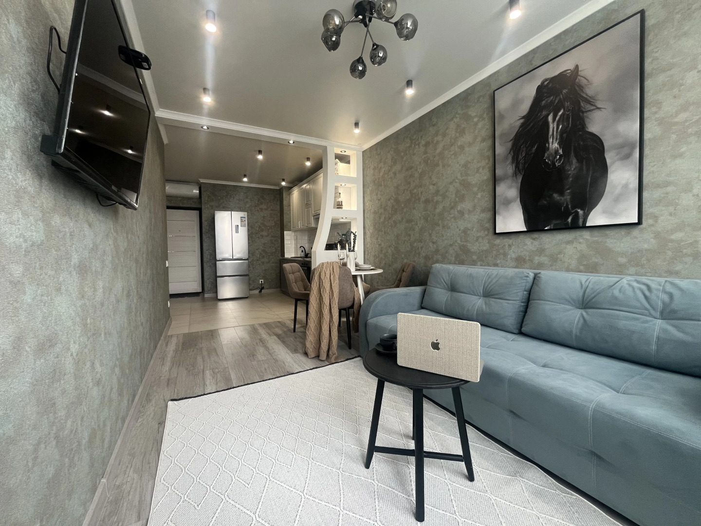 Апартаменты в ЖК Белый ангел с проектором