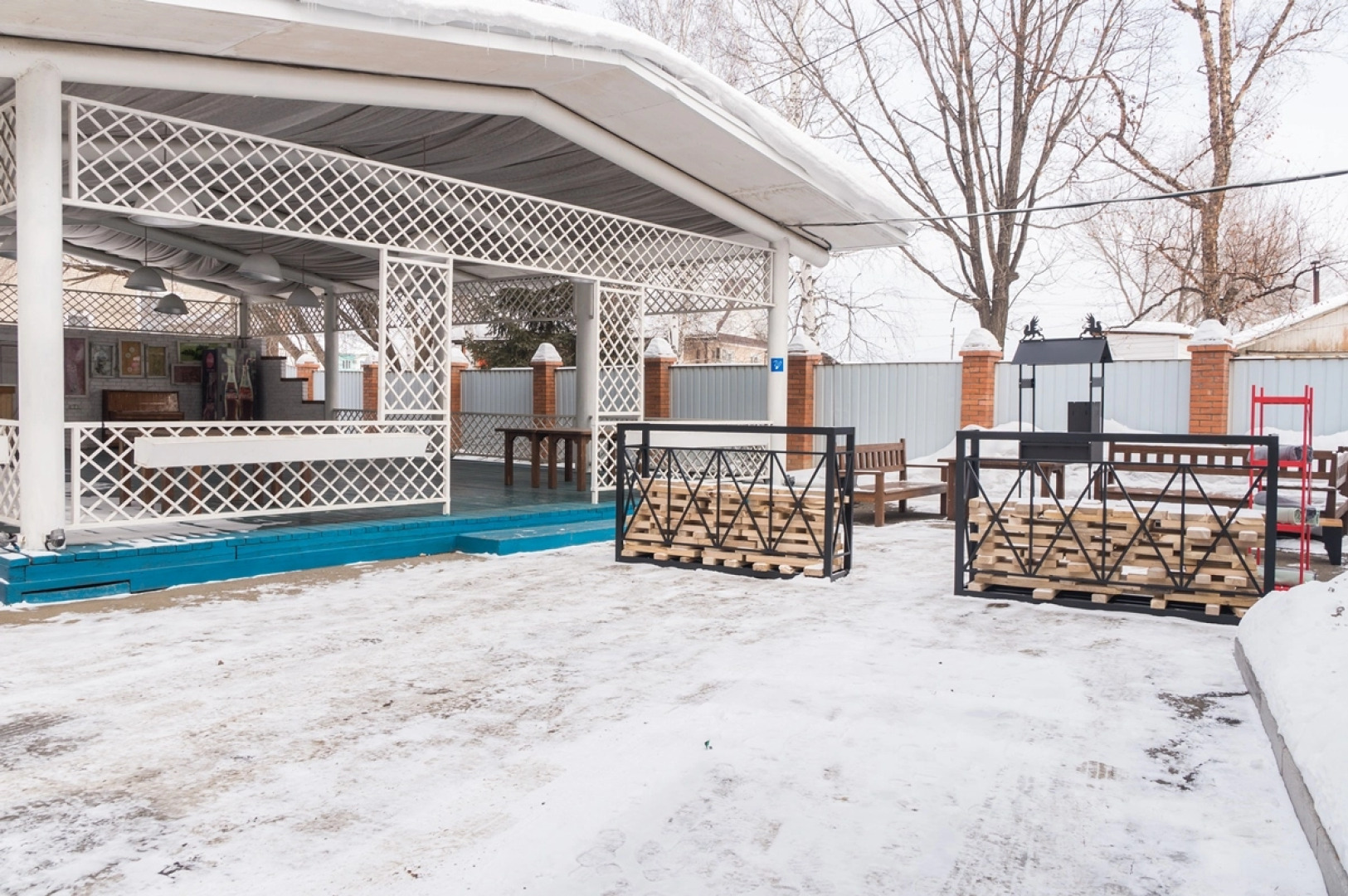 Отель Свет в окне