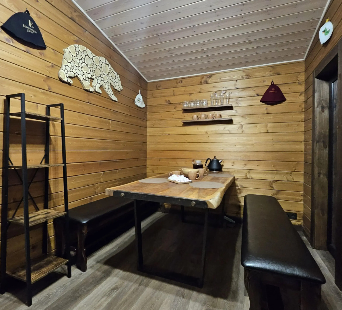 Частный дом большой