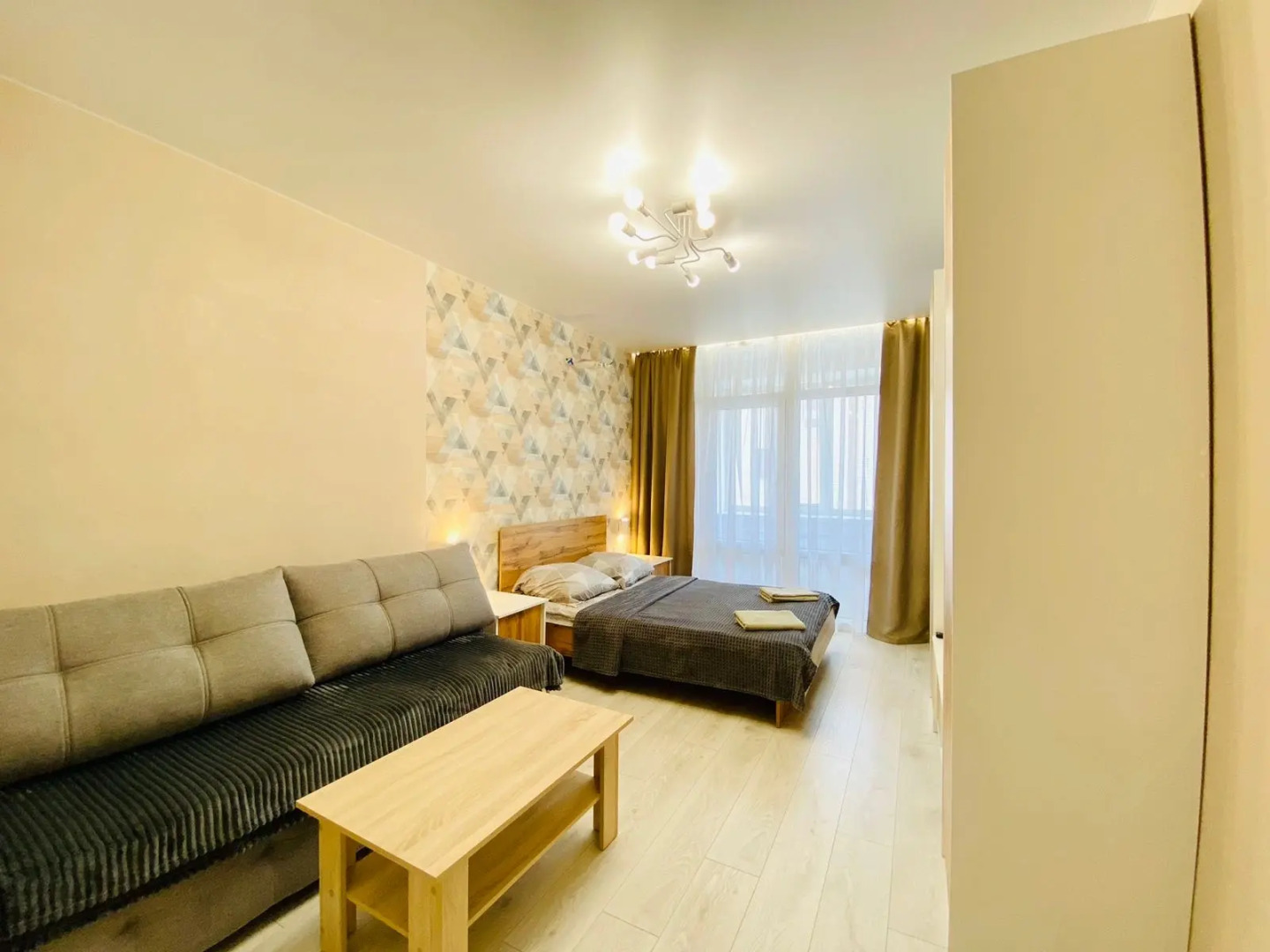 Morshanskoye Shosse 24I/82.1 Apartments