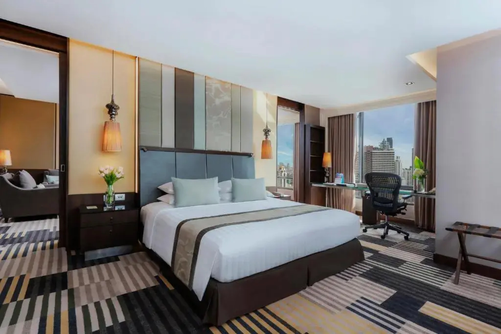 Отель The Landmark Bangkok