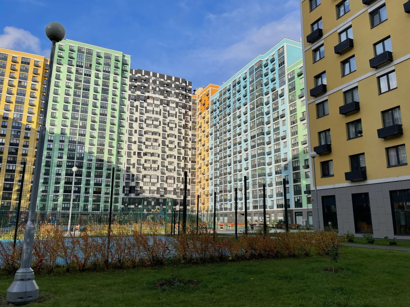 Просторная квартира Sunmarine  на метро Солнцево