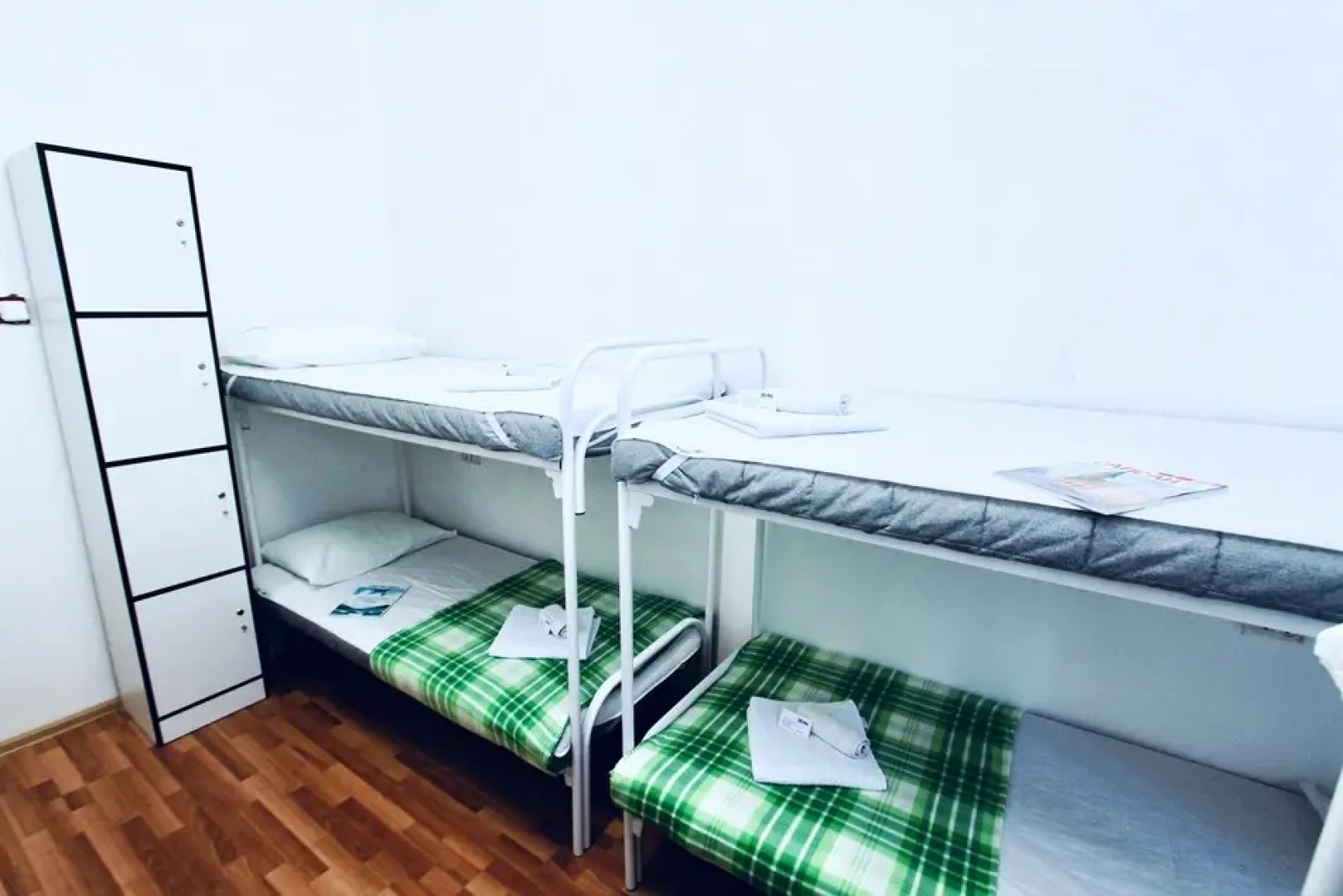 Хостел Гости