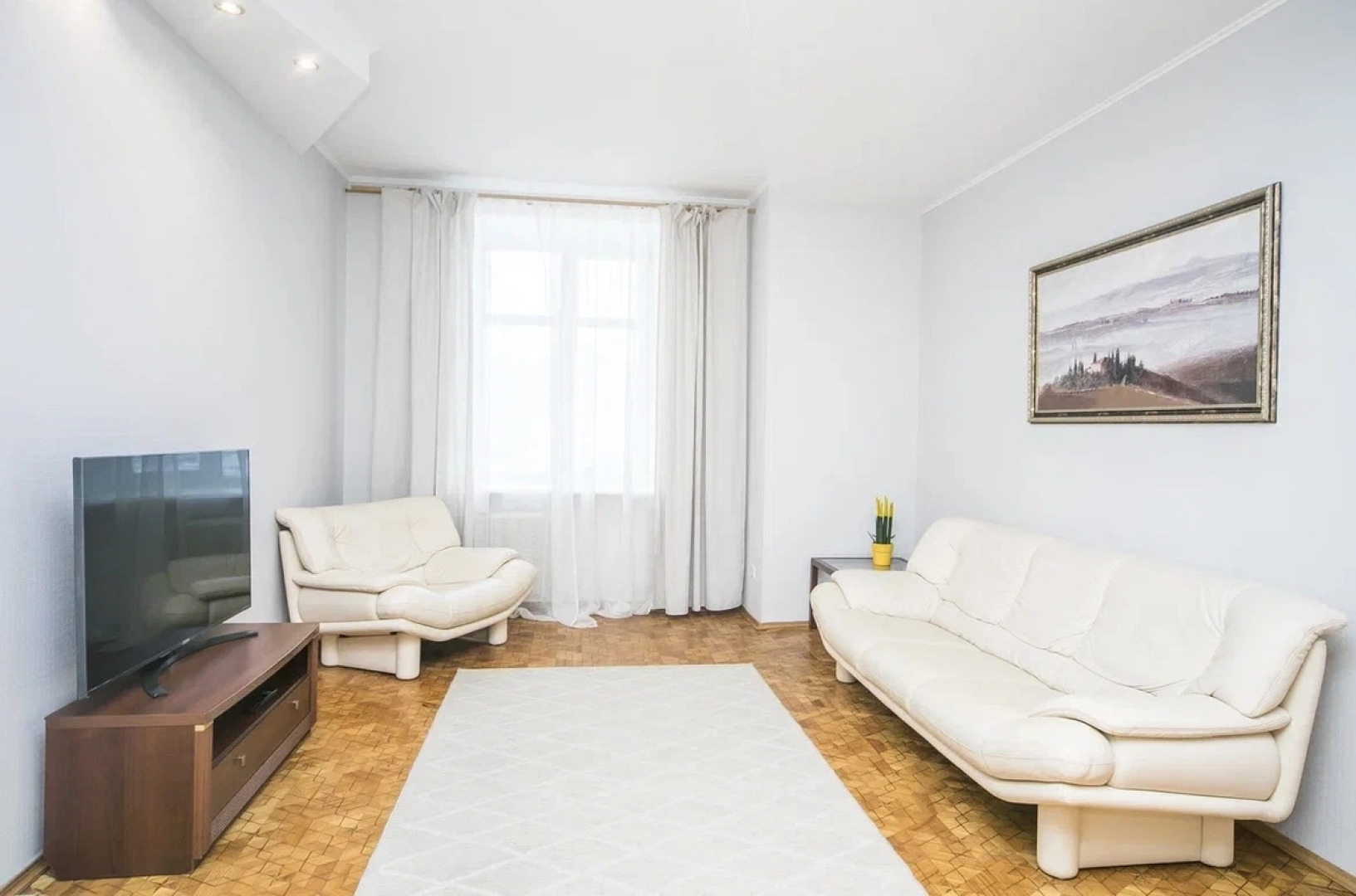 Апартаменты на проспекте Независимости 36