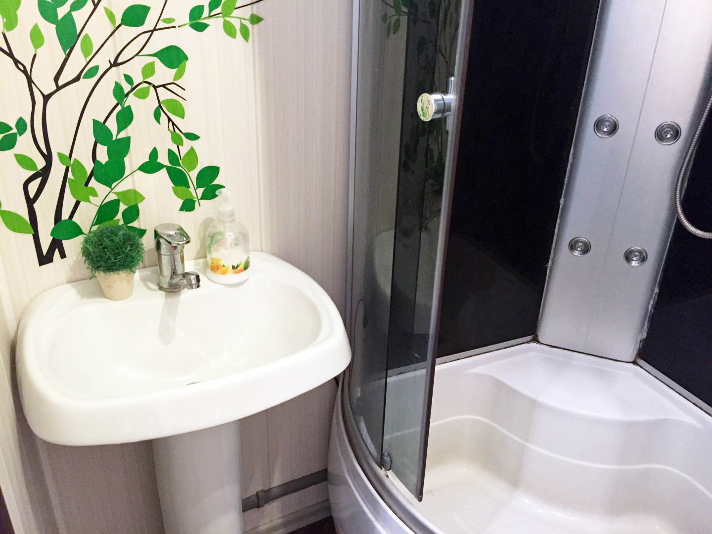 Апартаменты на Спутника 32