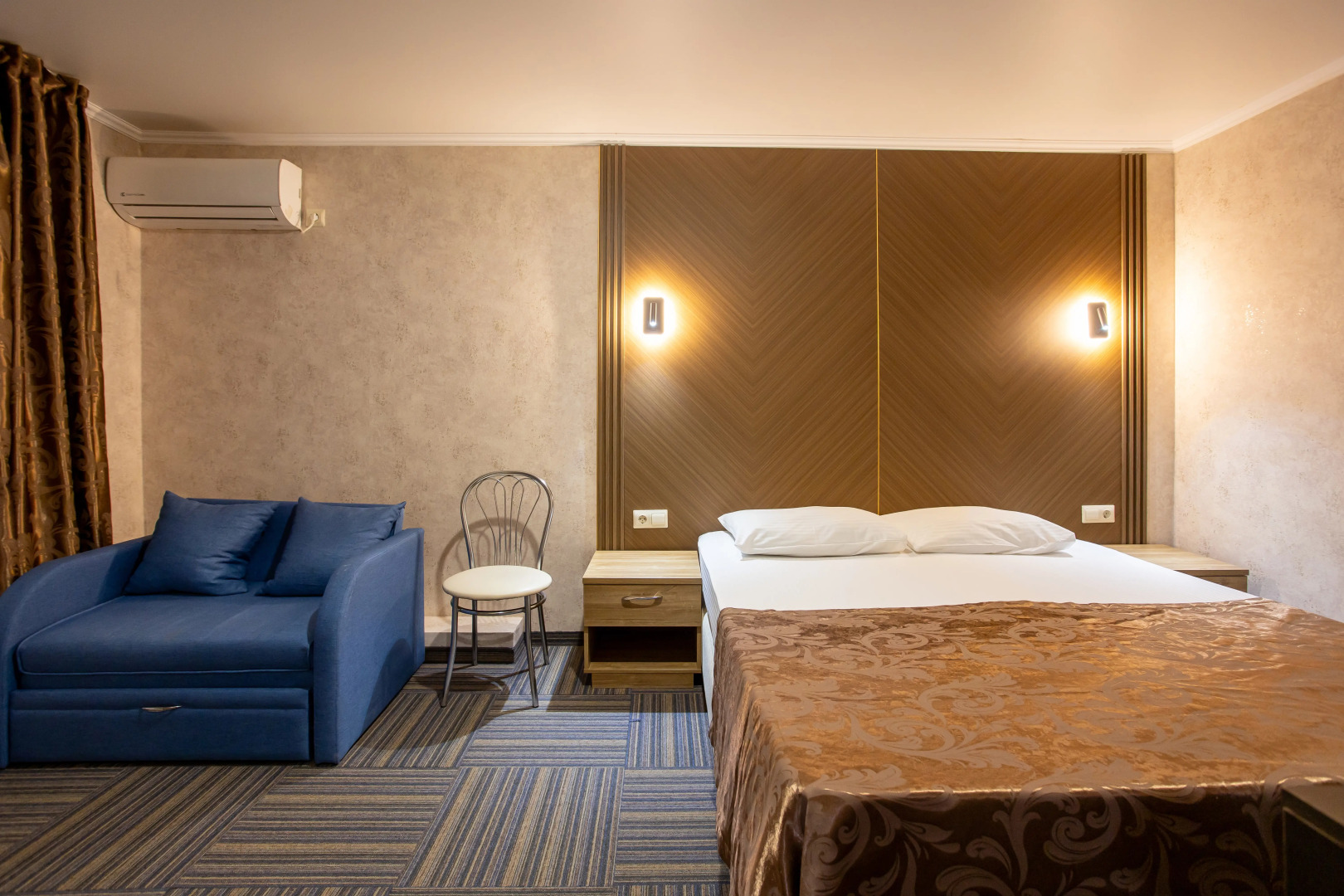 Отель Голден Кидс