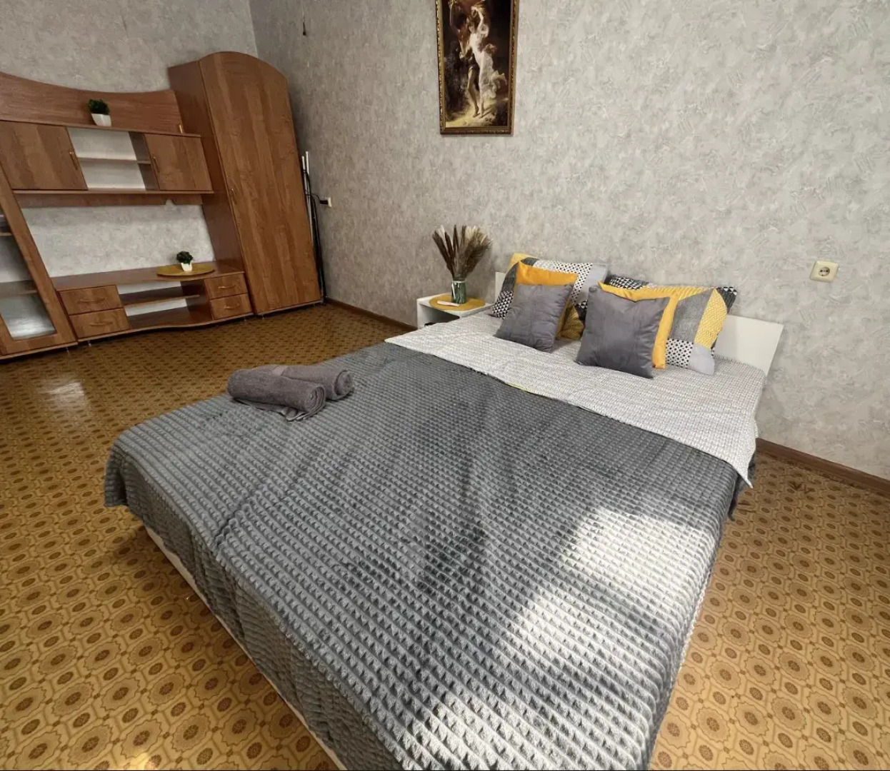 Апартаменты Буденного 12