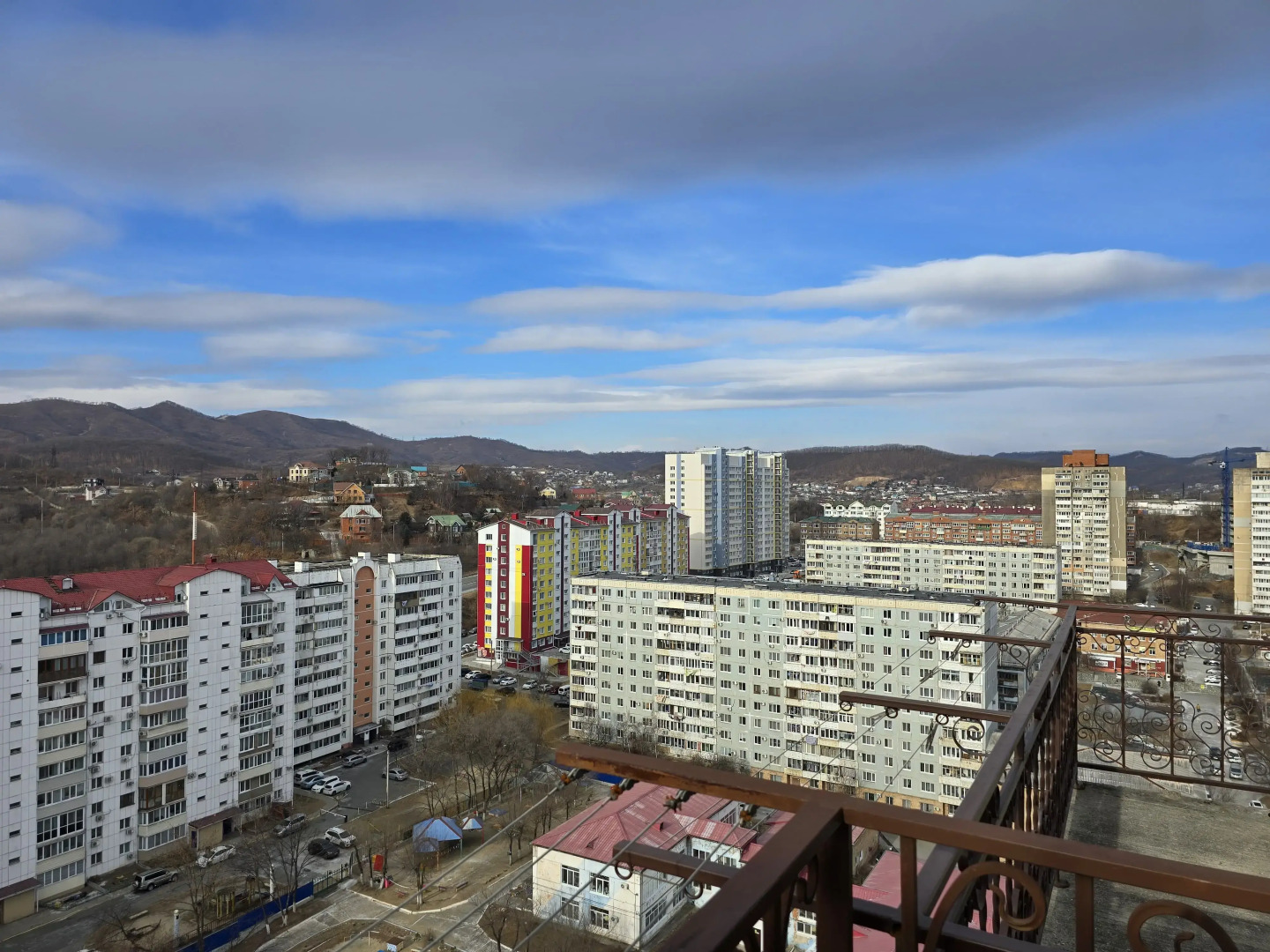 Квартира с Красивым Видом на 17 Этаже