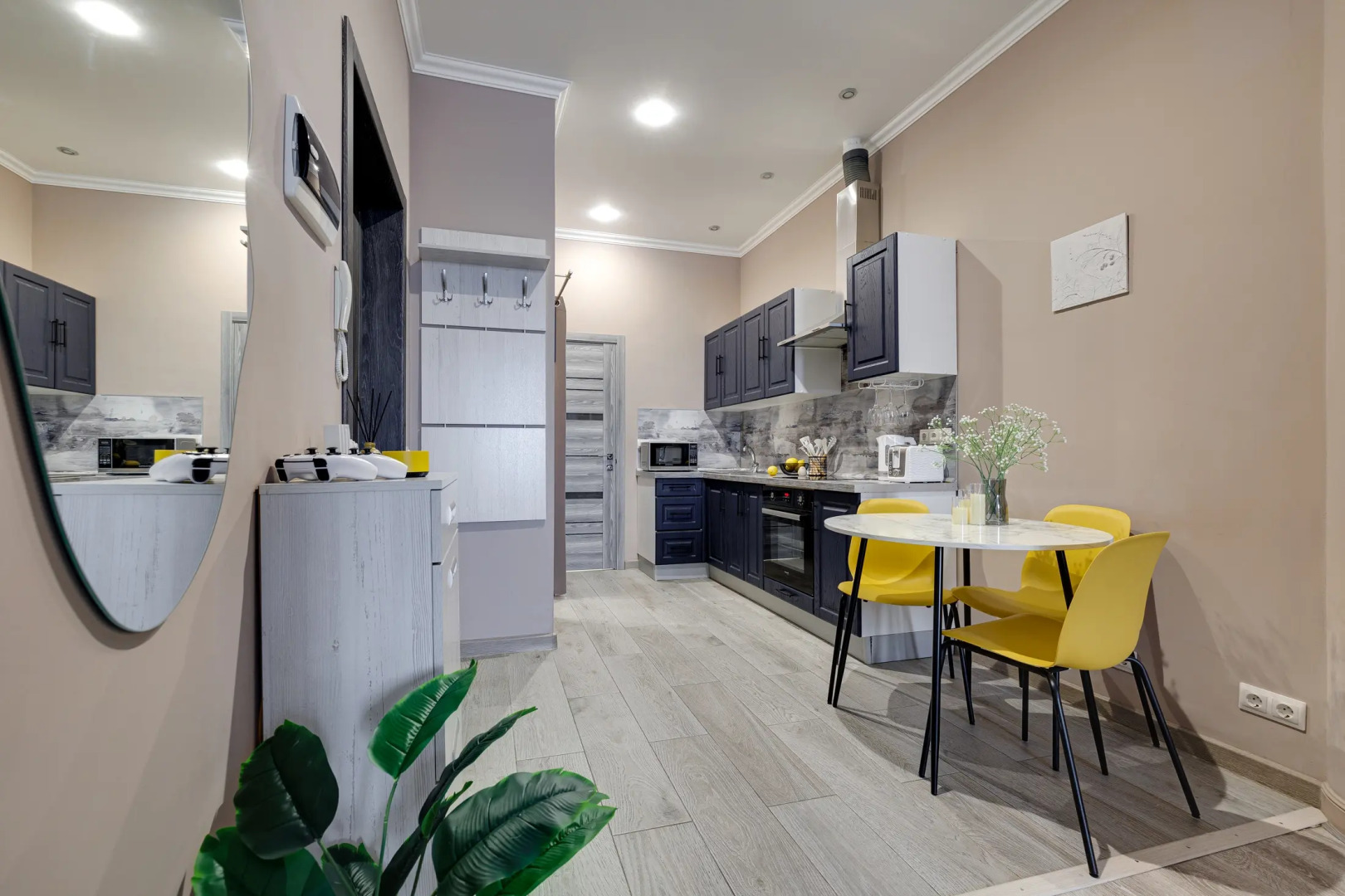 Апартаменты  Happy People рядом с трассой М-4 и в доме с Термы Видное