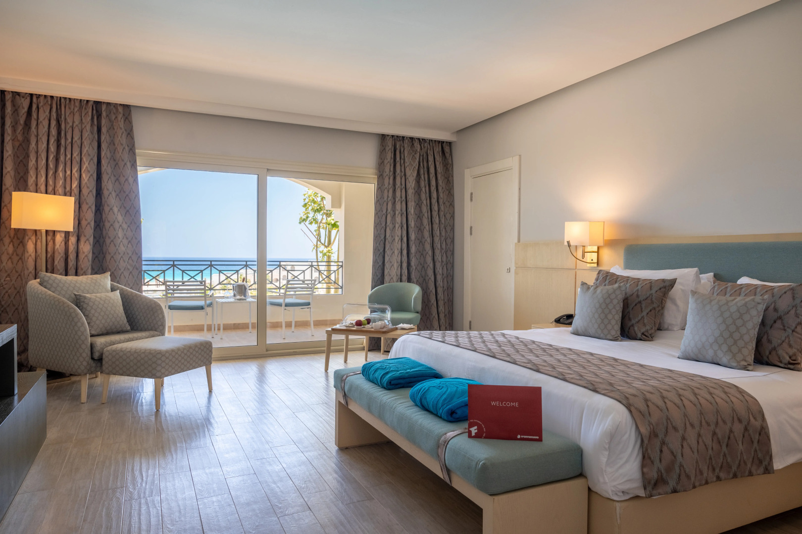 Cleopatra Sidi Henish