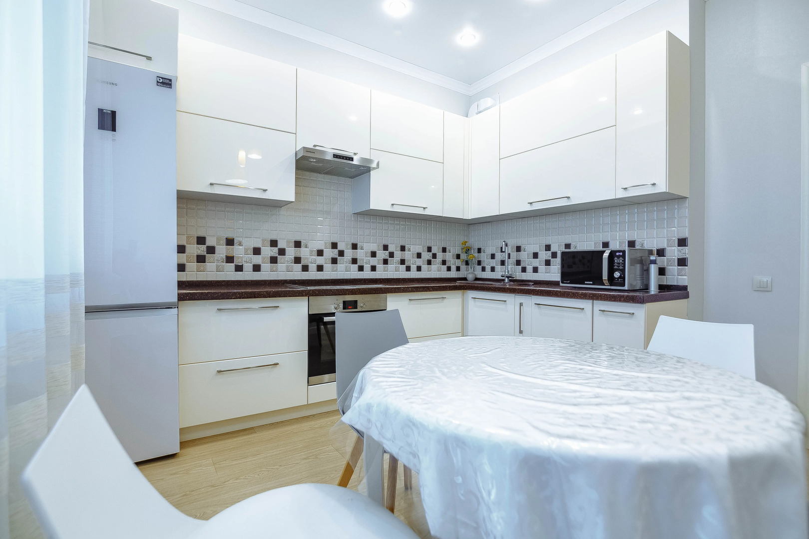 Апартаменты полноценные 2 комнатные возле Трц Хан Шатыр