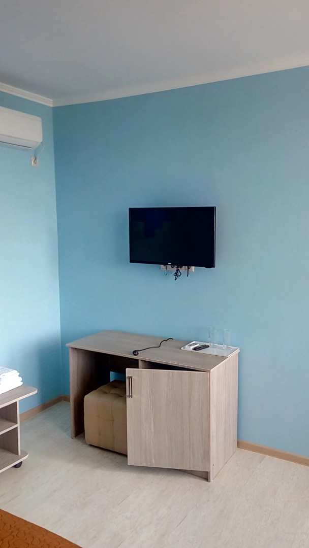 Guest House on Aivazovskogo 38