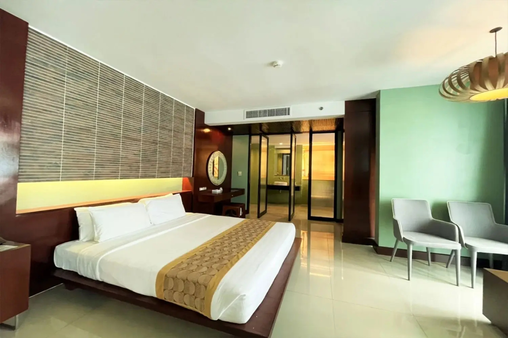 Отель Long Beach Garden Hotel & Pavilions