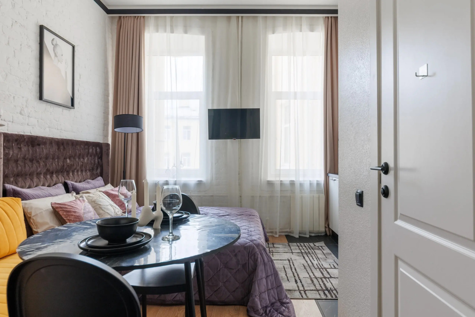 Апартаменты Студия на Загородном проспекте 12 DereMRents ДереМРентс