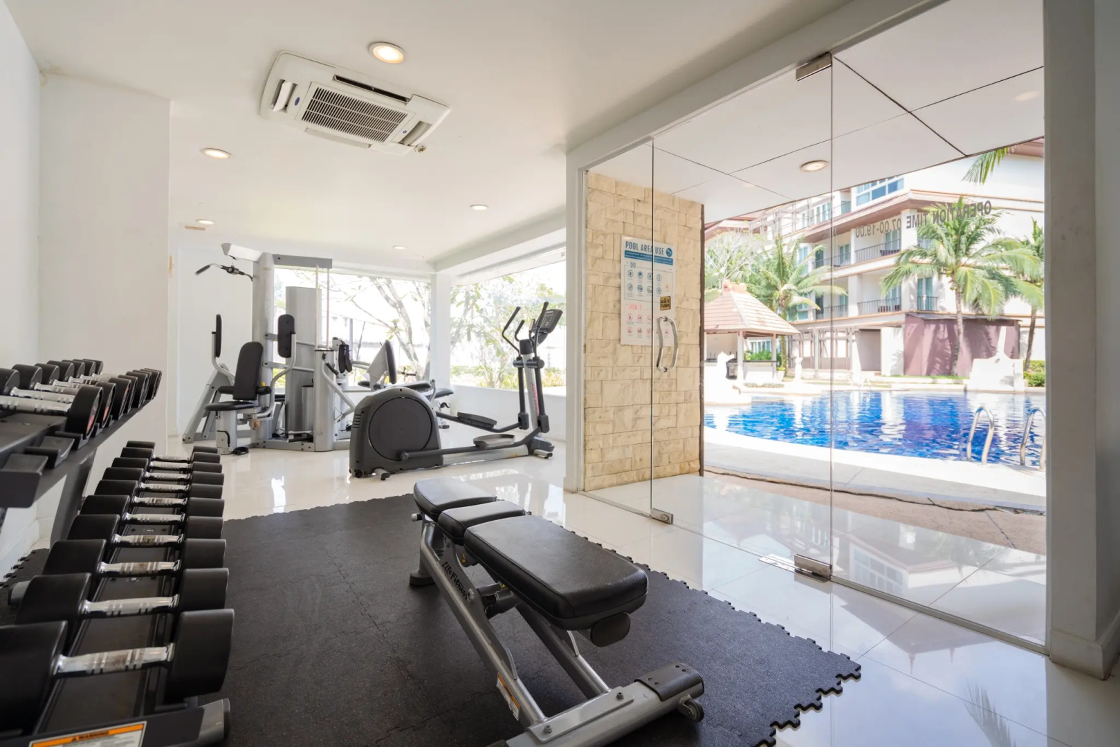 Отель Coco Phuket Bangtao Beach