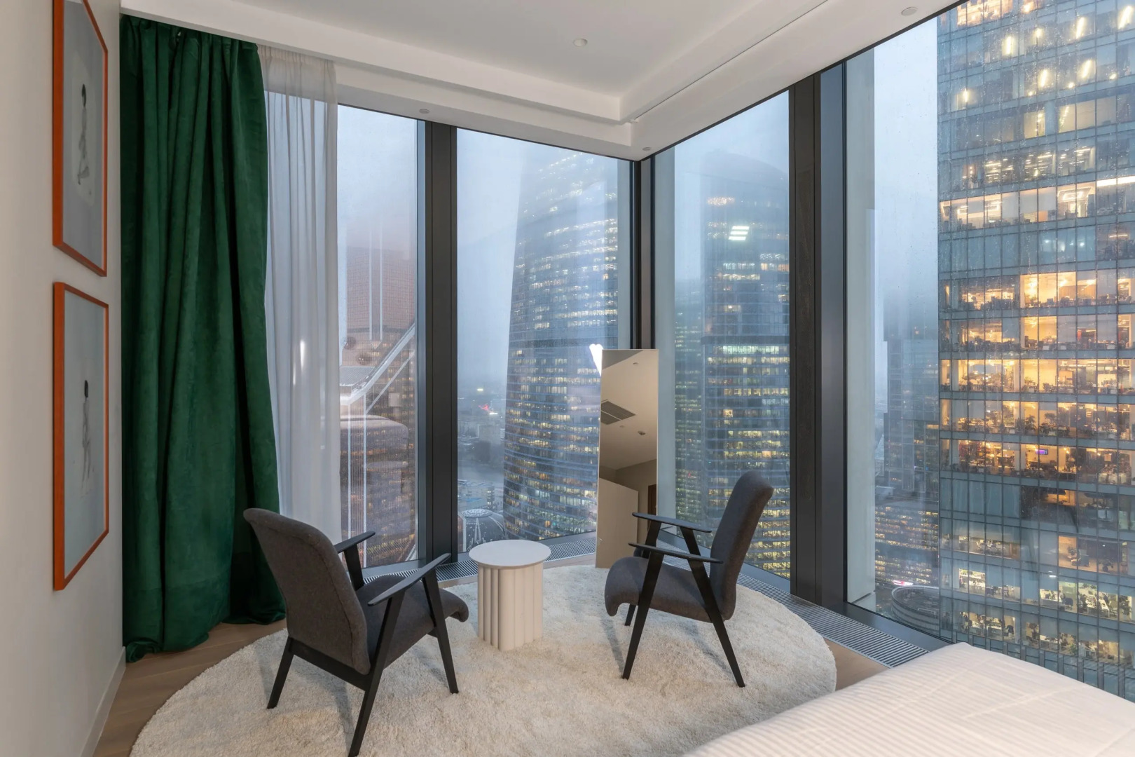 Апартаменты Апарт с Угловой Спальней с Панорамной Ванной