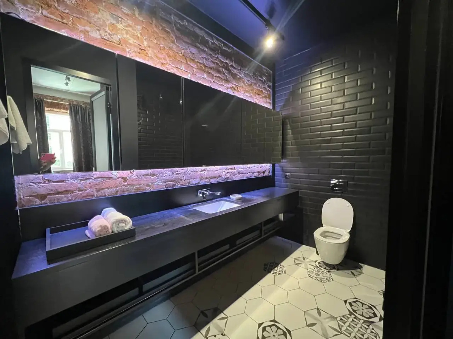 Апартаменты 3-х комнатные апартаменты в стиле лофт в самом центре