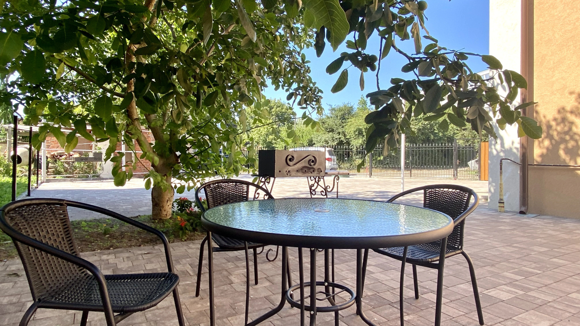 Меблированные комнаты ApartMari Villa Leo