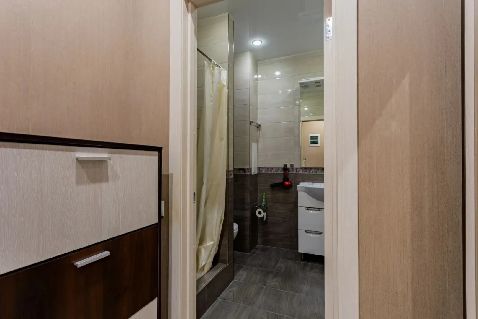 Апартамент Солнечный в центре Сочи у моря с балконом