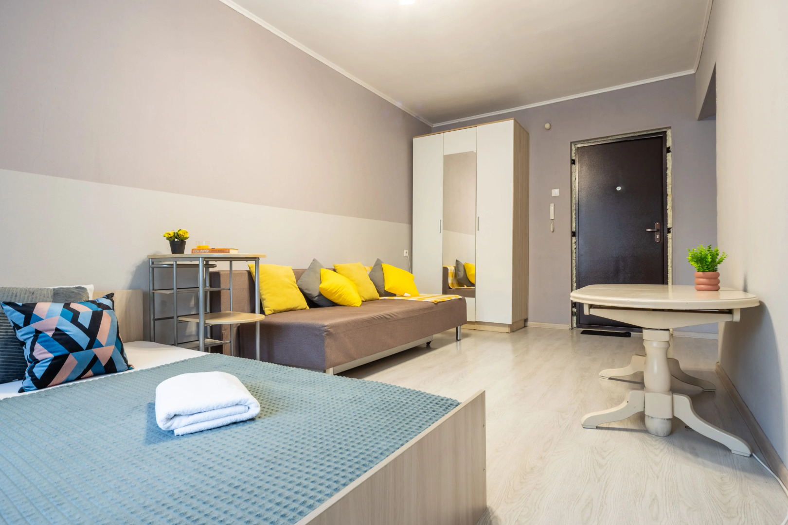 Апартаменты ДОМИНО Рядом с ТЦ Планета