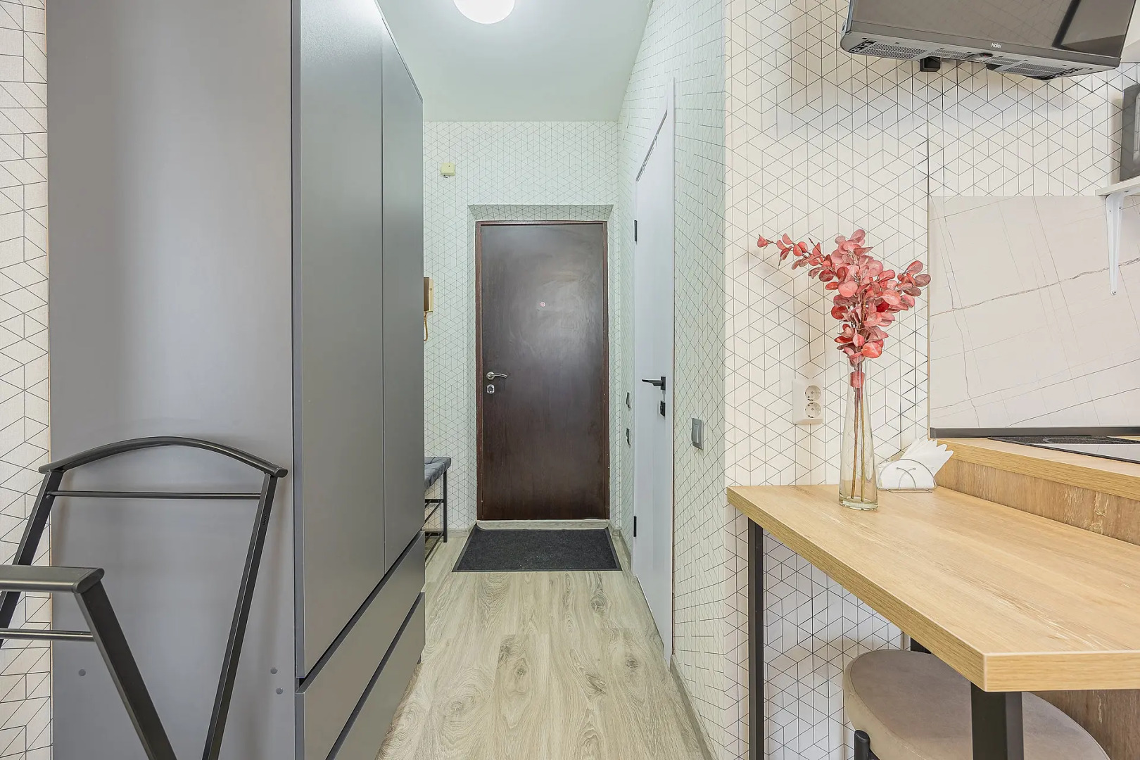 Квартира Студия Стрелка на ул. Бурнаковская 77