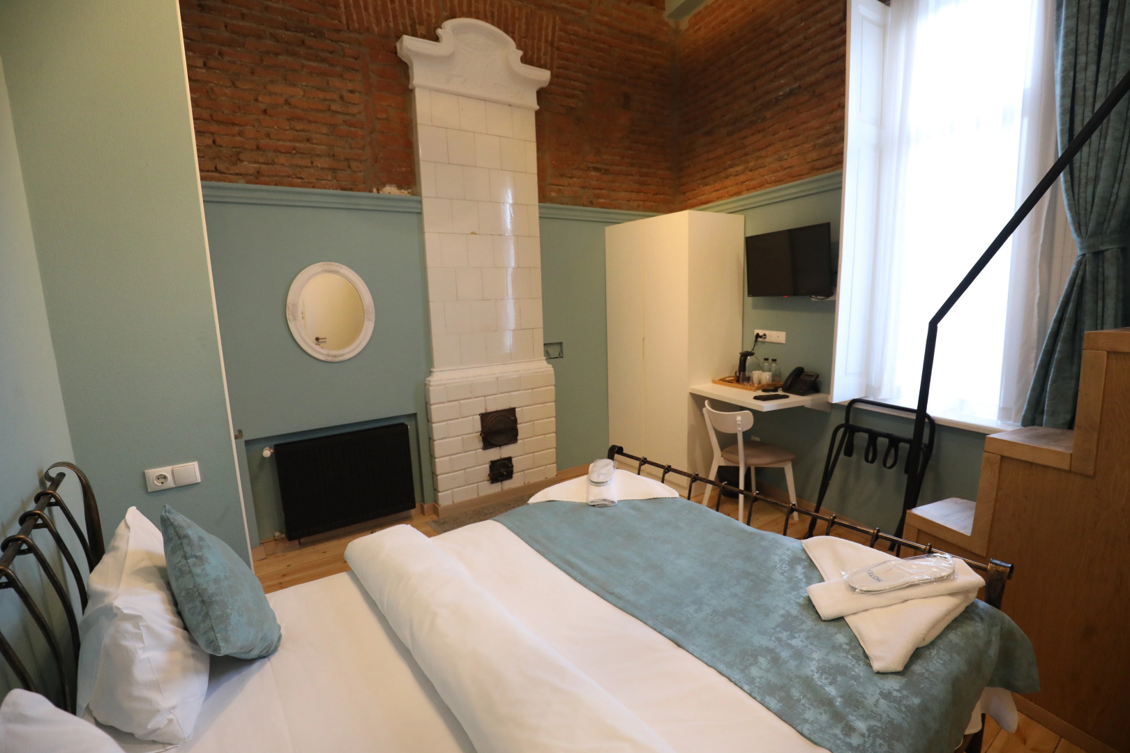 Отель История Тбилиси