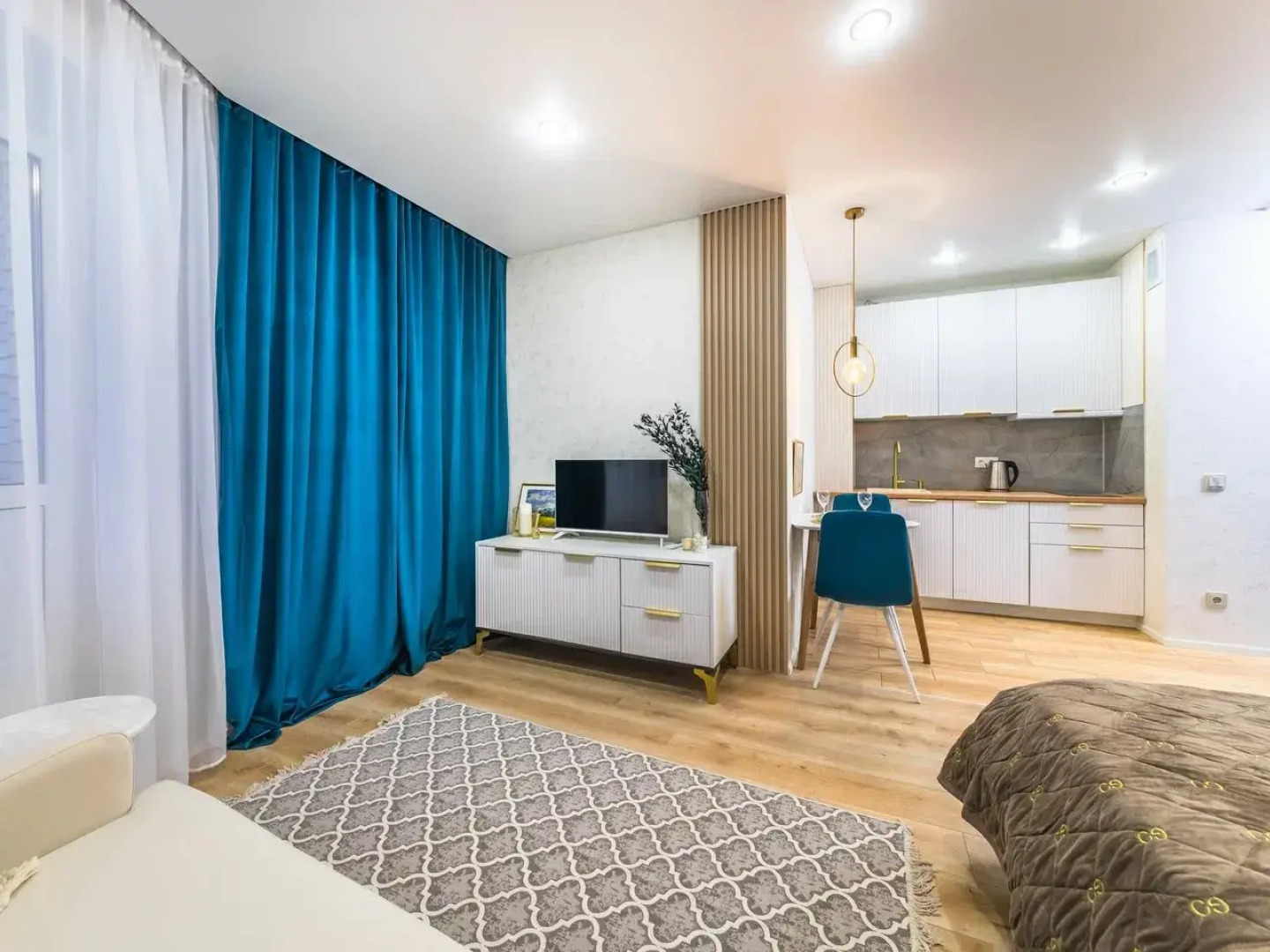 Апартаменты Дизайнерские «Арт Волна» в новом доме рядом с метро и Ладожским вокзалом