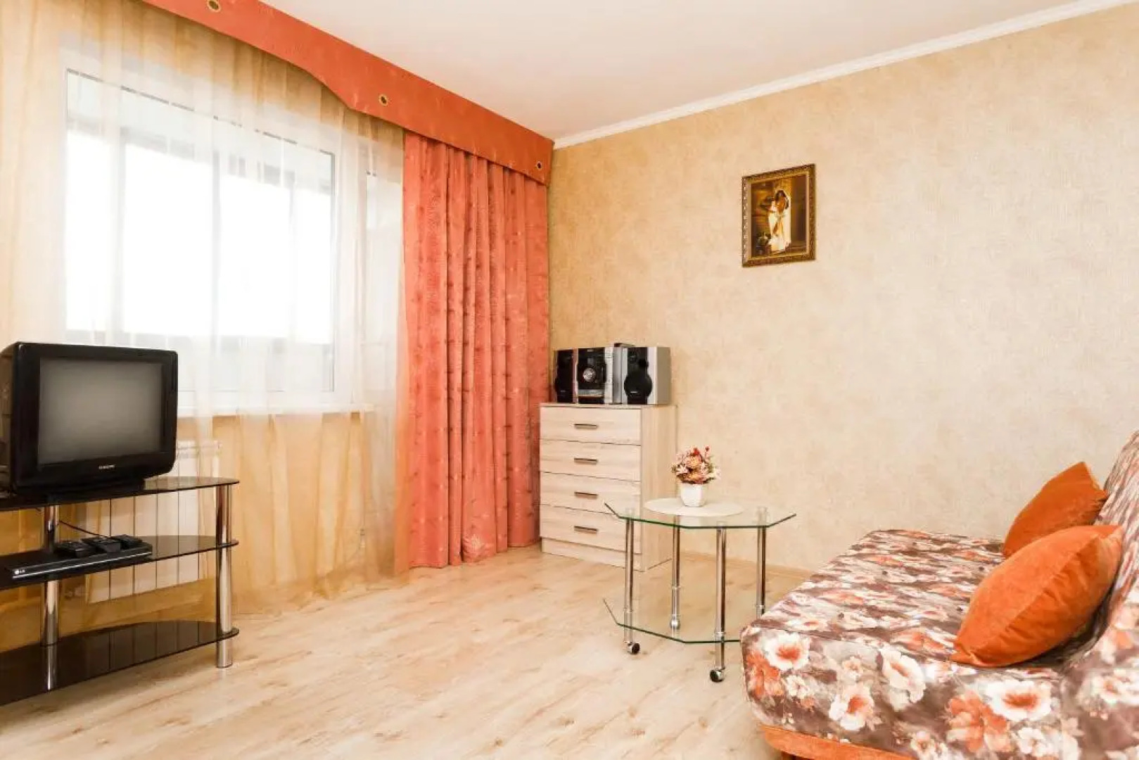 Апартаменты Серова 27