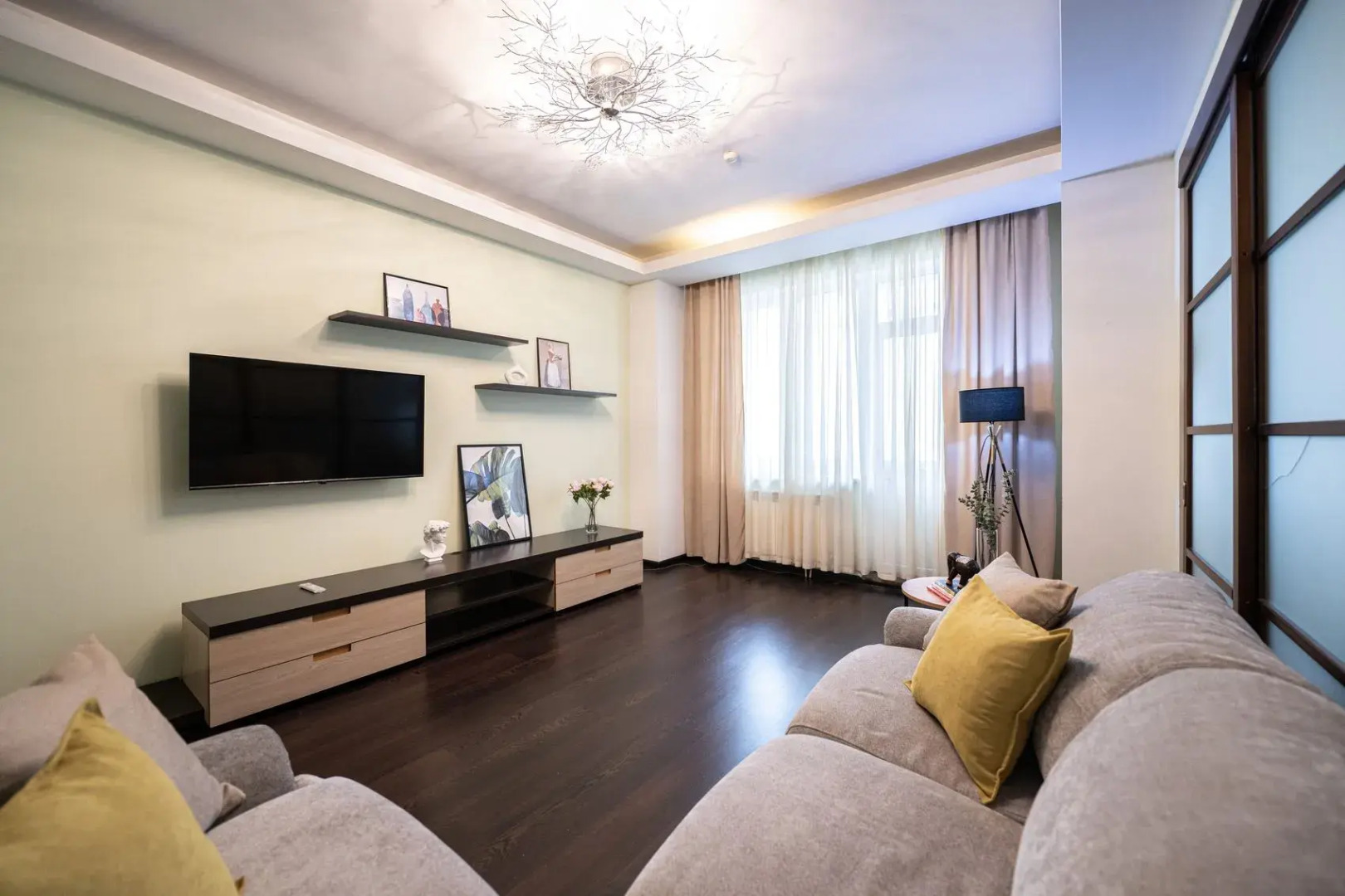 Апартаменты Пять Звёзд Большая с Кондиционерами и камином